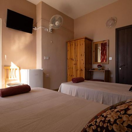 Sunset Seaview Accommodation Marsalforn Bagian luar foto