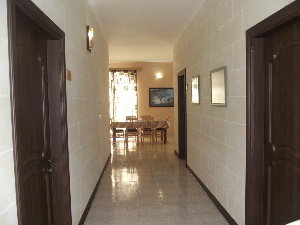 Sunset Seaview Accommodation Marsalforn Bagian luar foto